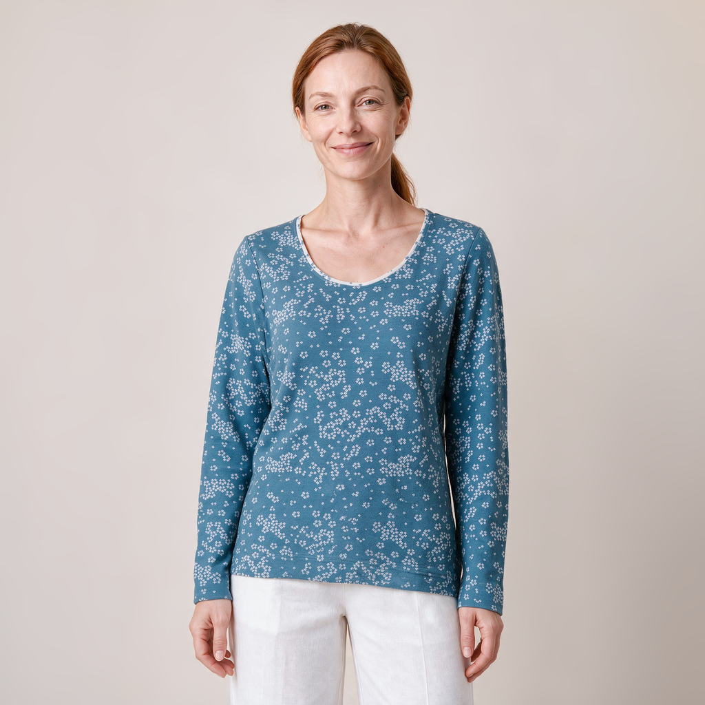 klassischer Pullover blau – Vorderansicht
