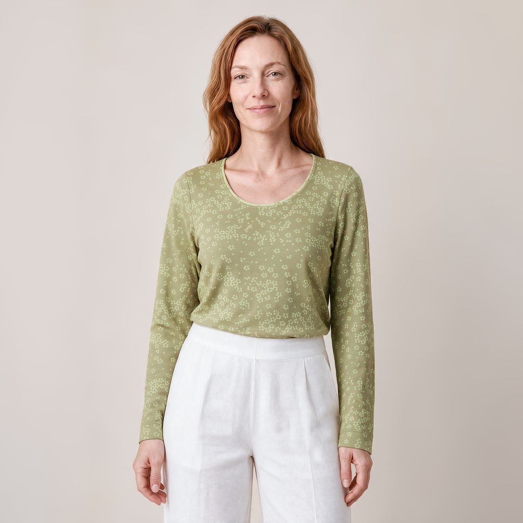 klassischer Pullover grün – Vorderansicht