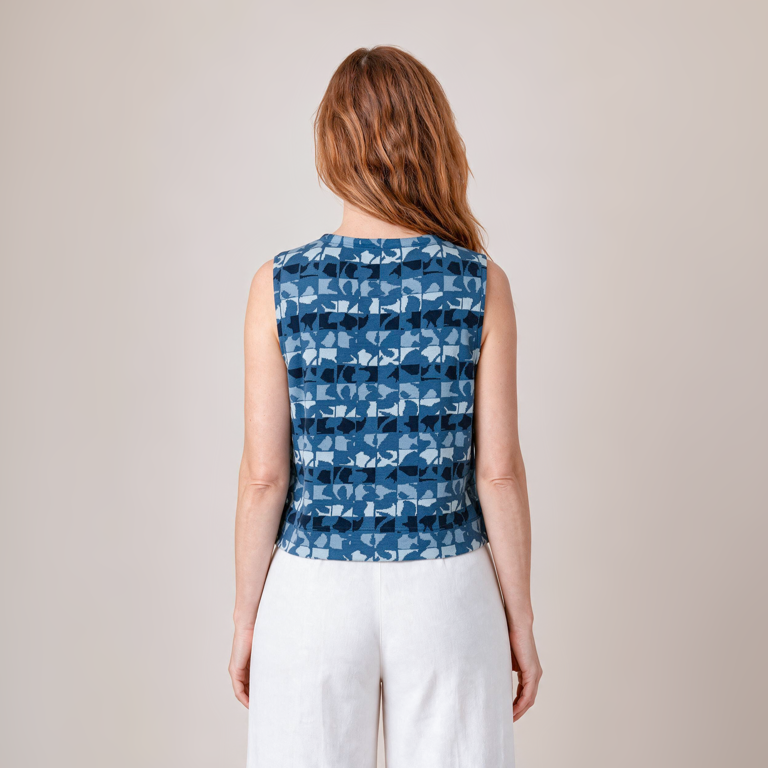 Top blau – Rückansicht