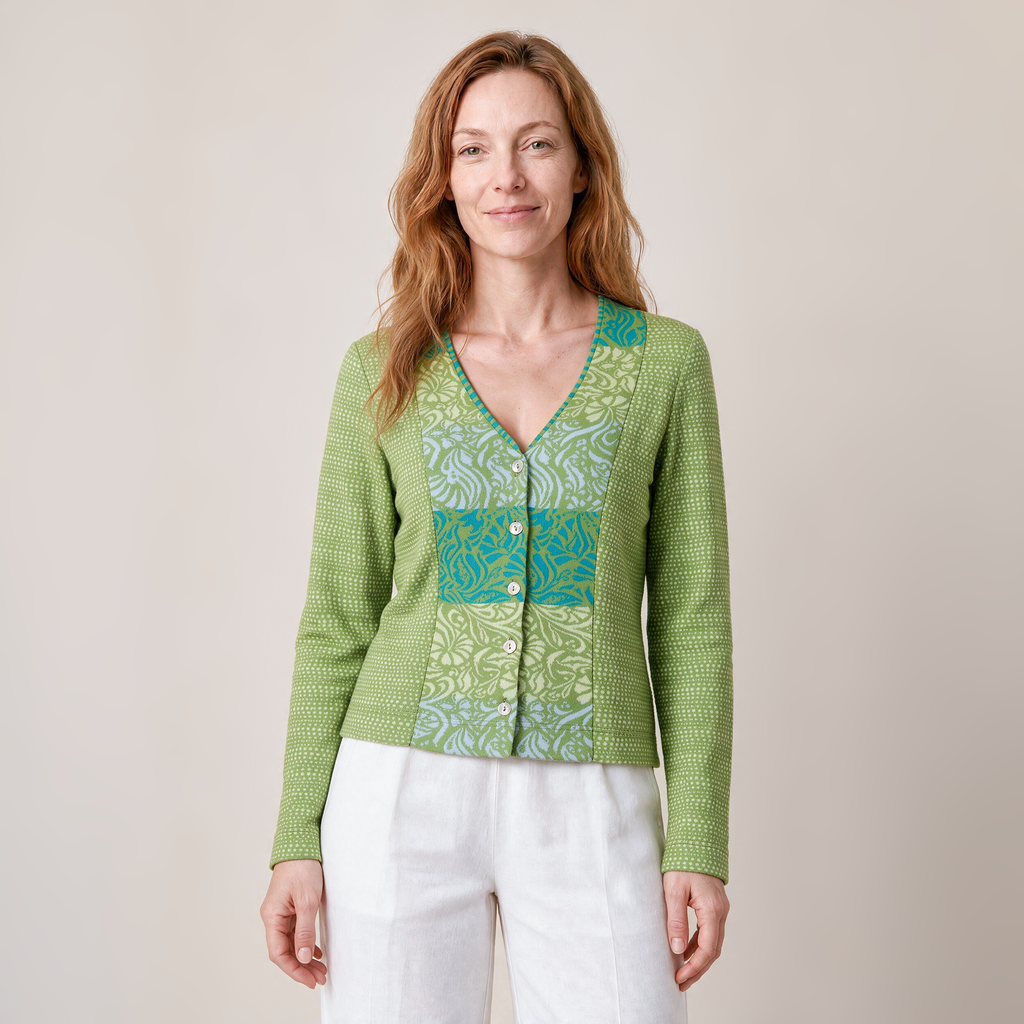 Jacke mit Prinzessnaht grün – Vorderansicht