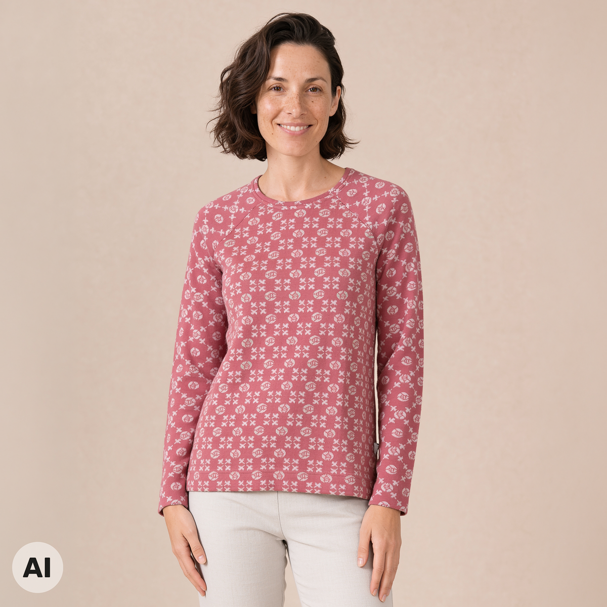 Raglanpullover rosa – Vorderansicht, mit KI bearbeitet