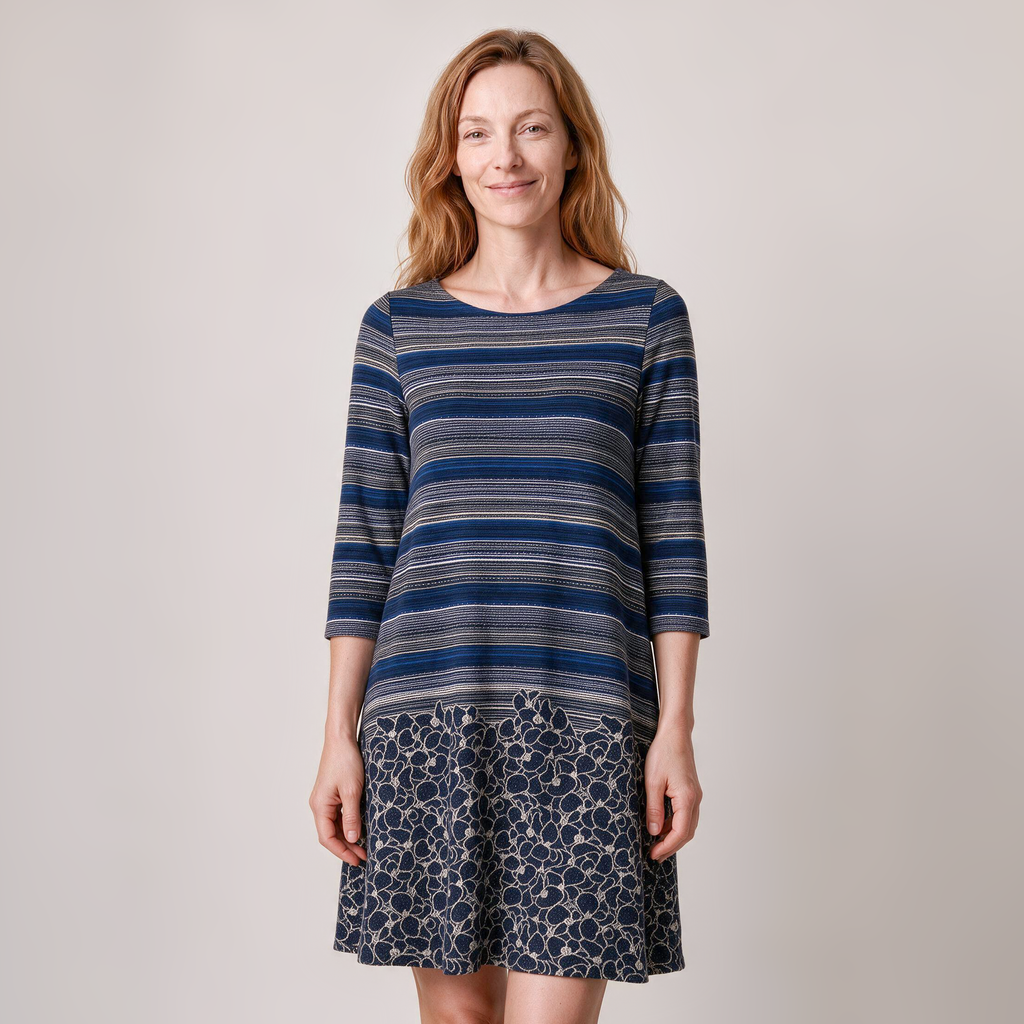 Glockenkleid blau – Vorderansicht