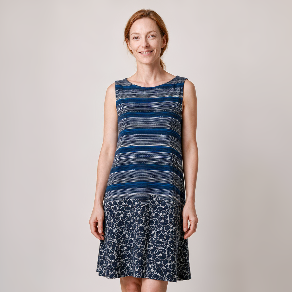 Glockenkleid blau – Vorderansicht