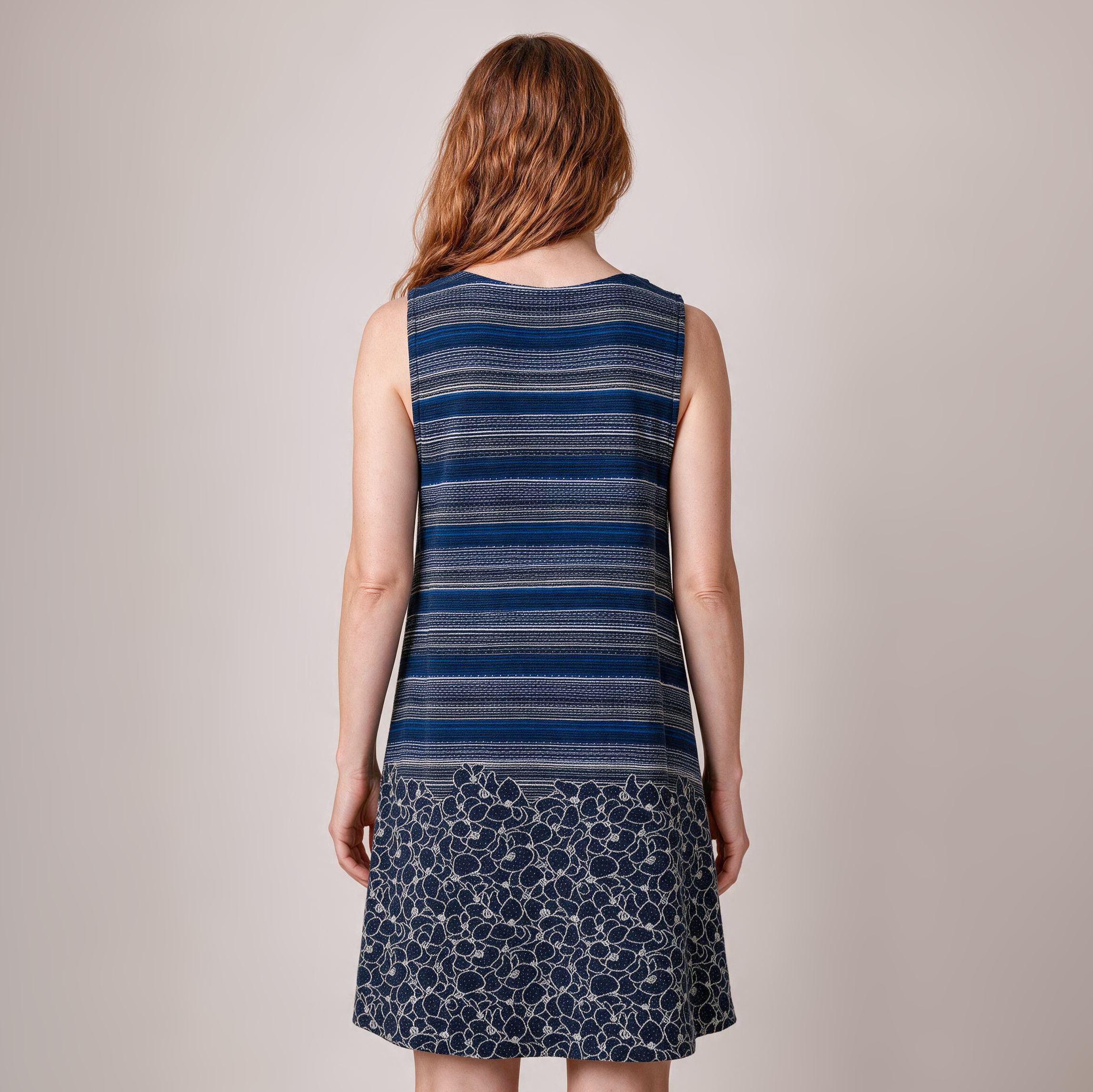 Glockenkleid blau – Rückansicht