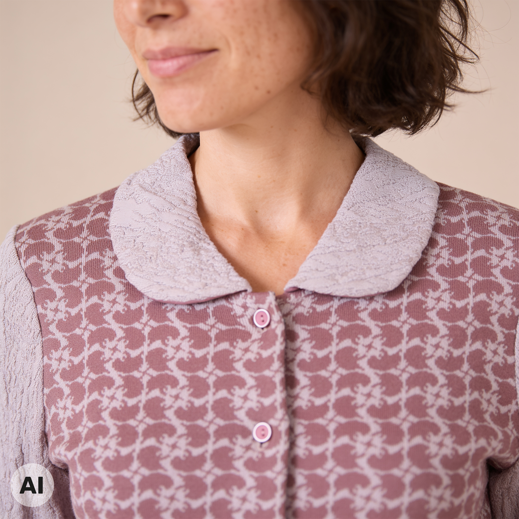 Jacke mit Falte rosa – Detailansicht, mit KI bearbeitet