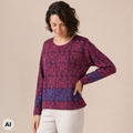 überschnittener Pullover lila – Vorderansicht, mit KI bearbeitet