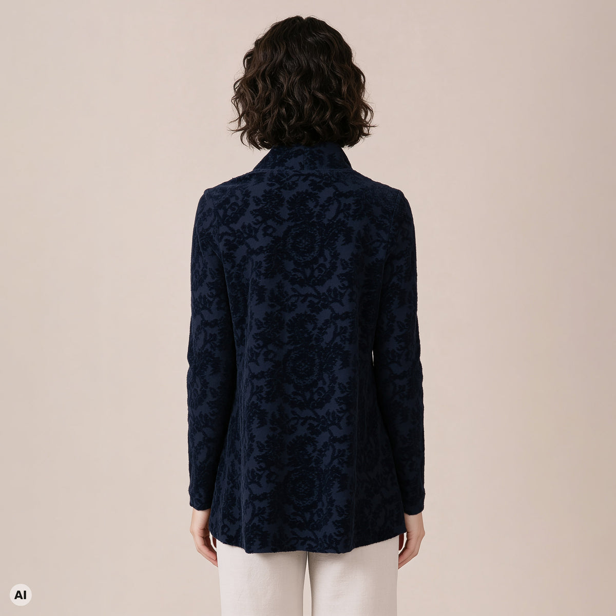 A-Linienpullover blau – Rückansicht, mit KI bearbeitet