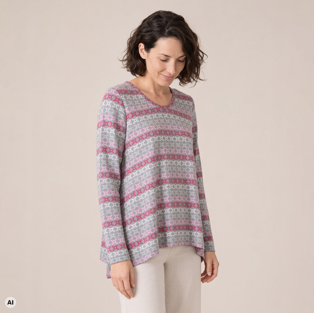 A-Linienpullover rosa – Vorderansicht, mit KI bearbeitet