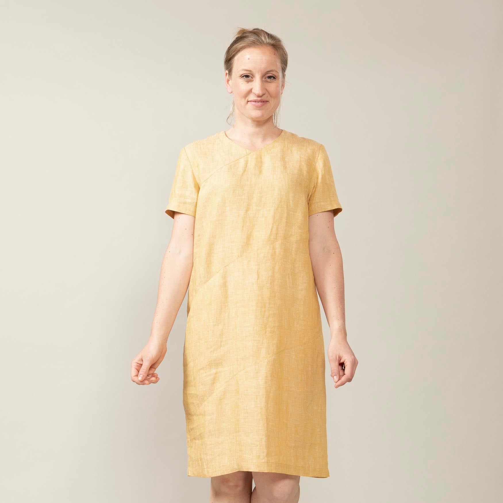 Leinenkleid mit Tasche – Lena