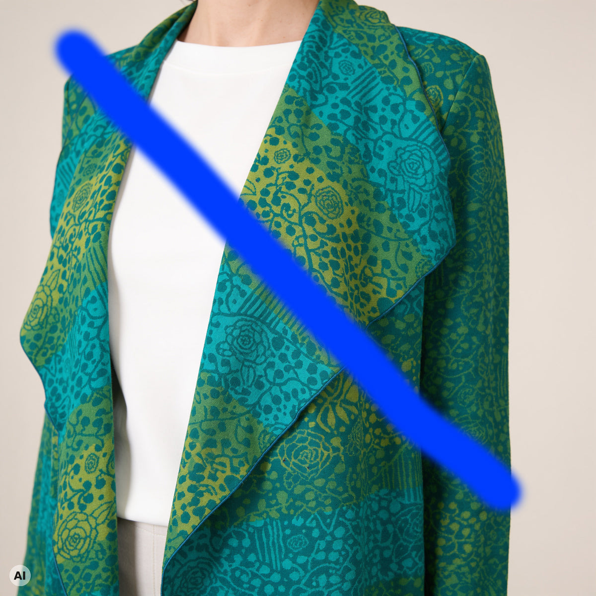 Hüllenjacke türkis – Detailansicht, mit KI bearbeitet