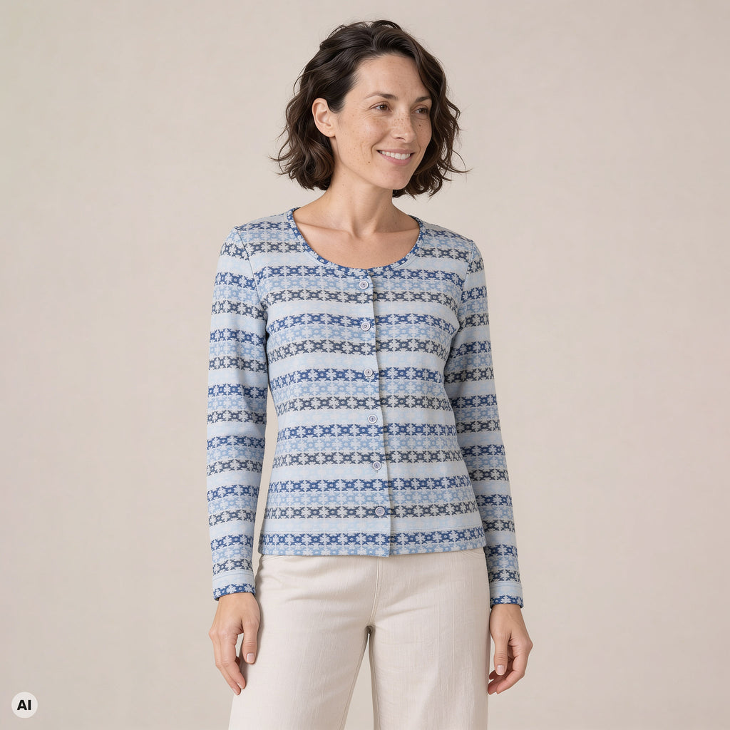 klassische Jacke blau – Vorderansicht, mit KI bearbeitet