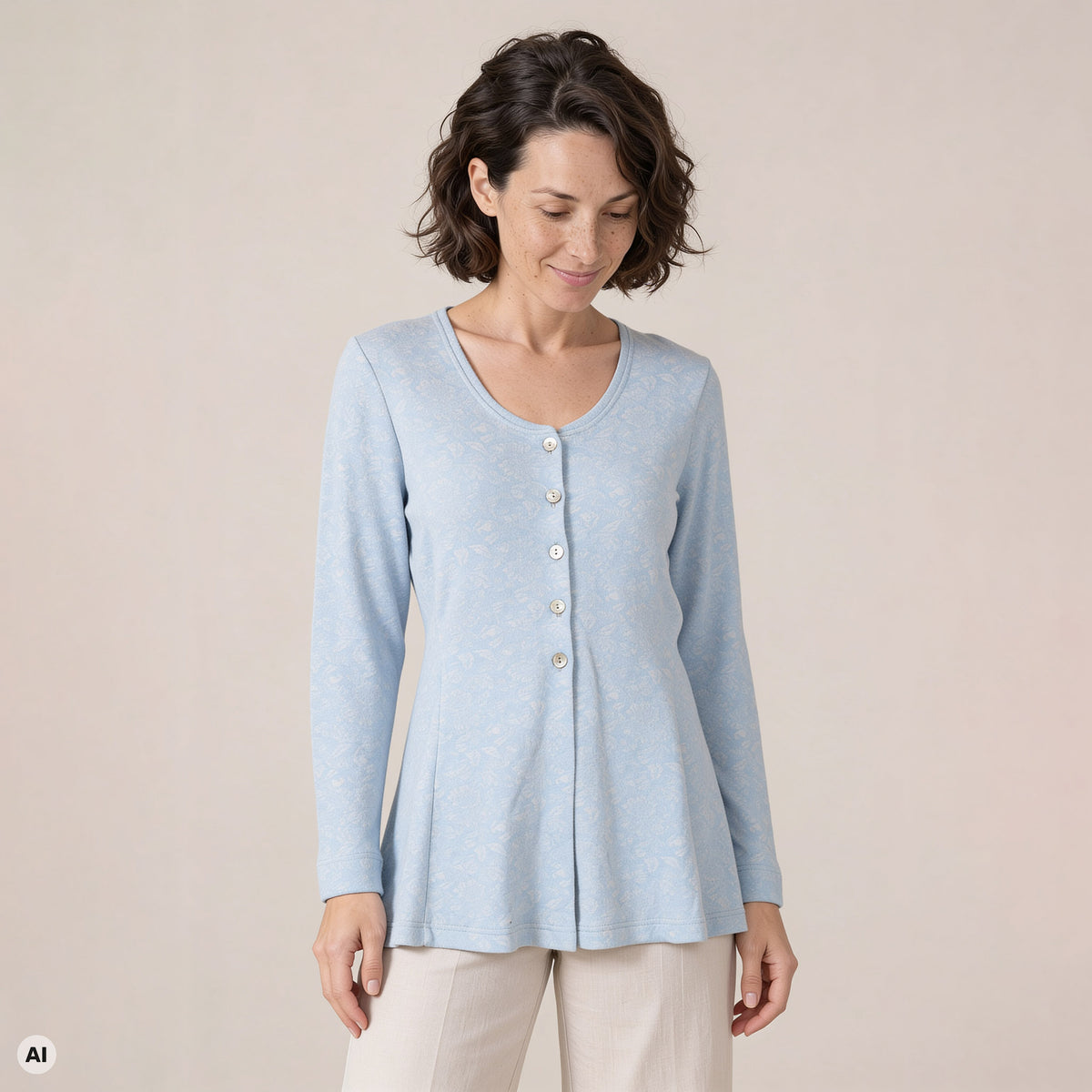 Langjacke blau – Vorderansicht, mit KI bearbeitet