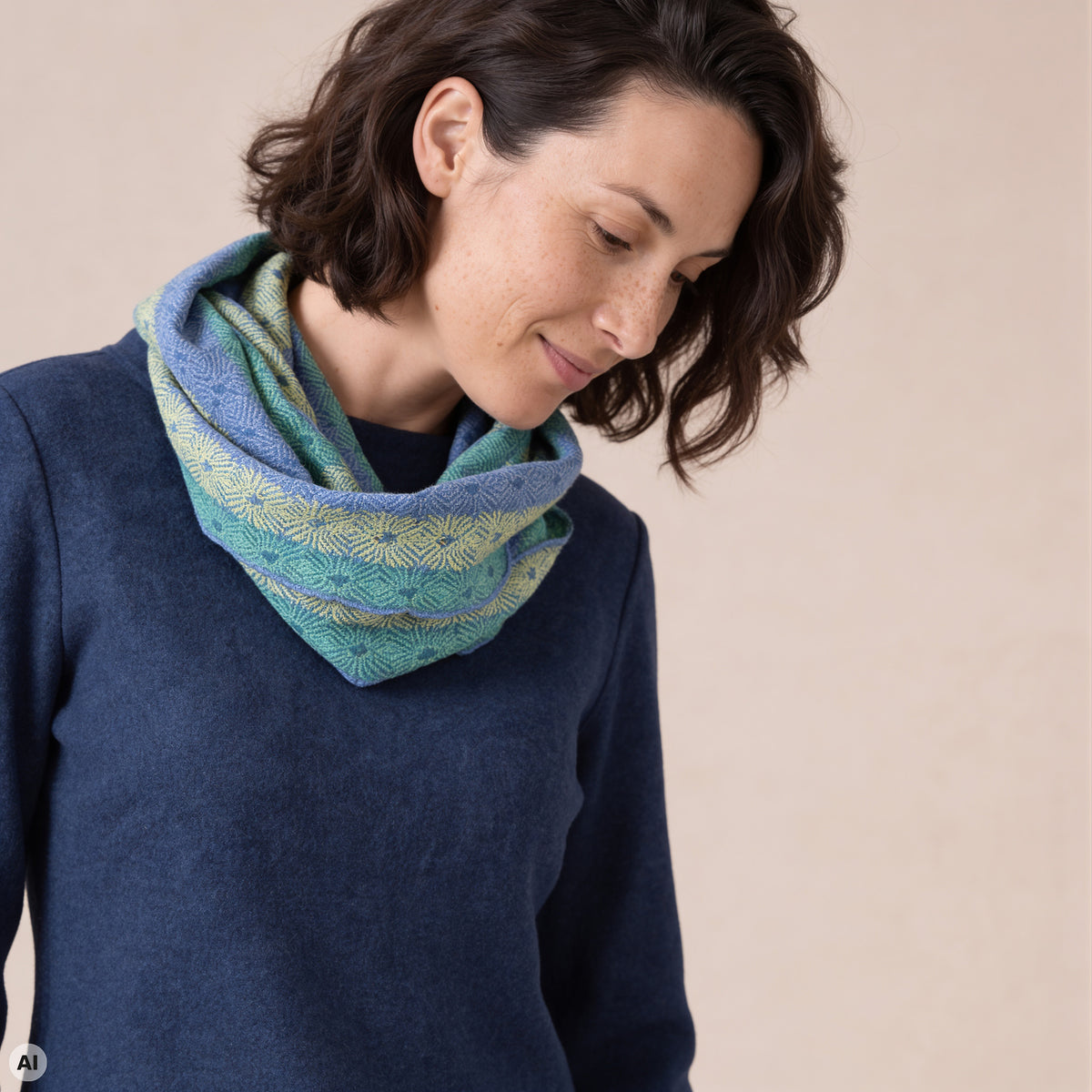 Loop blau – Nahaufnahme, mit KI bearbeitet