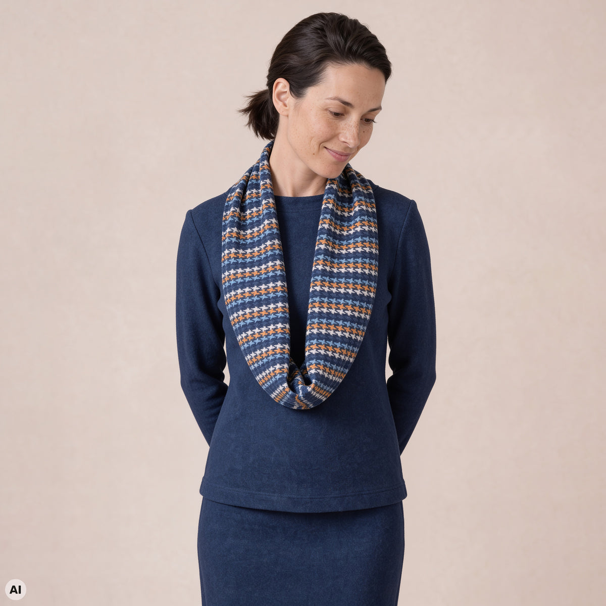 Loop blau – Vorderansicht, mit KI bearbeitet
