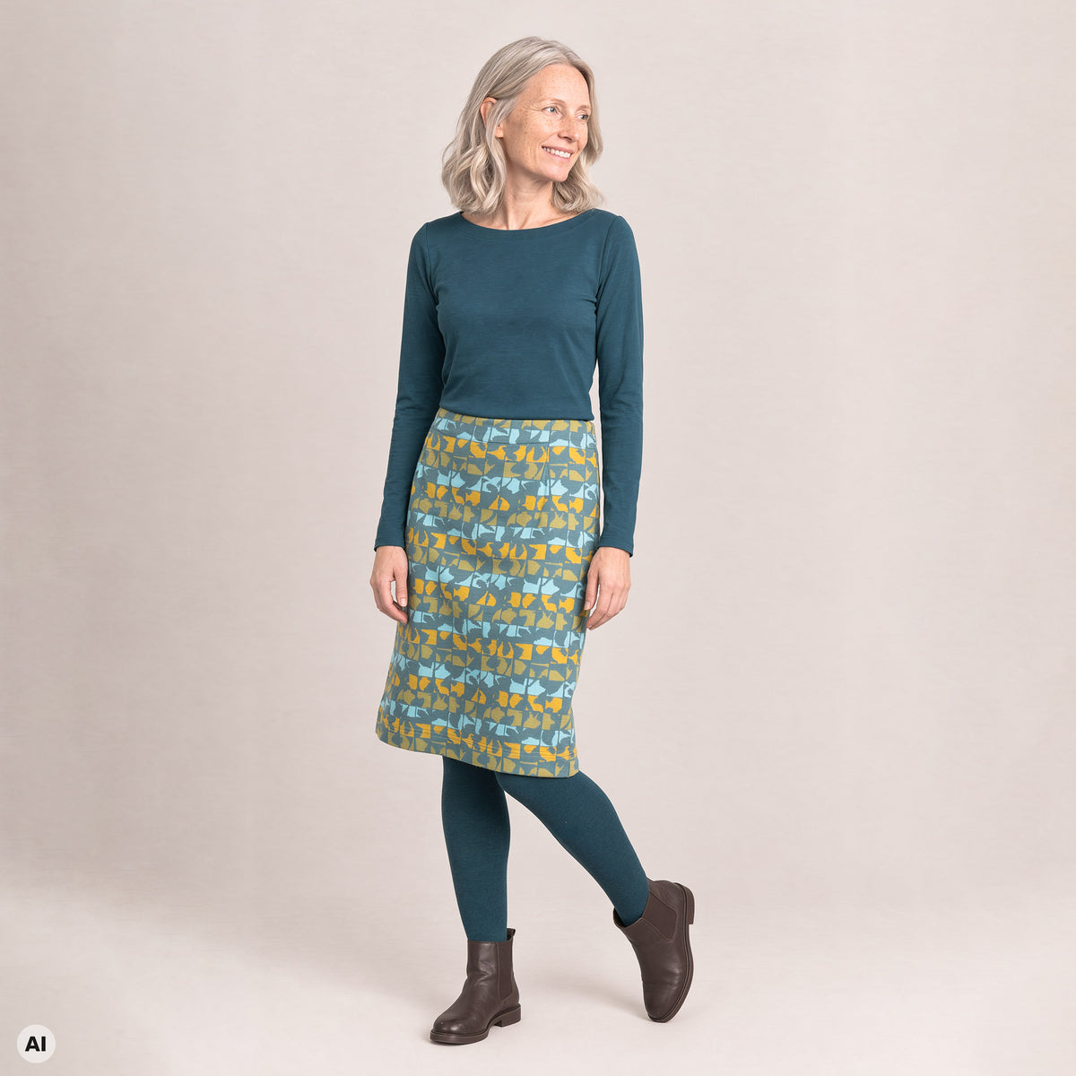 Rock kurz petrol – Vorderansicht, mit KI bearbeitet