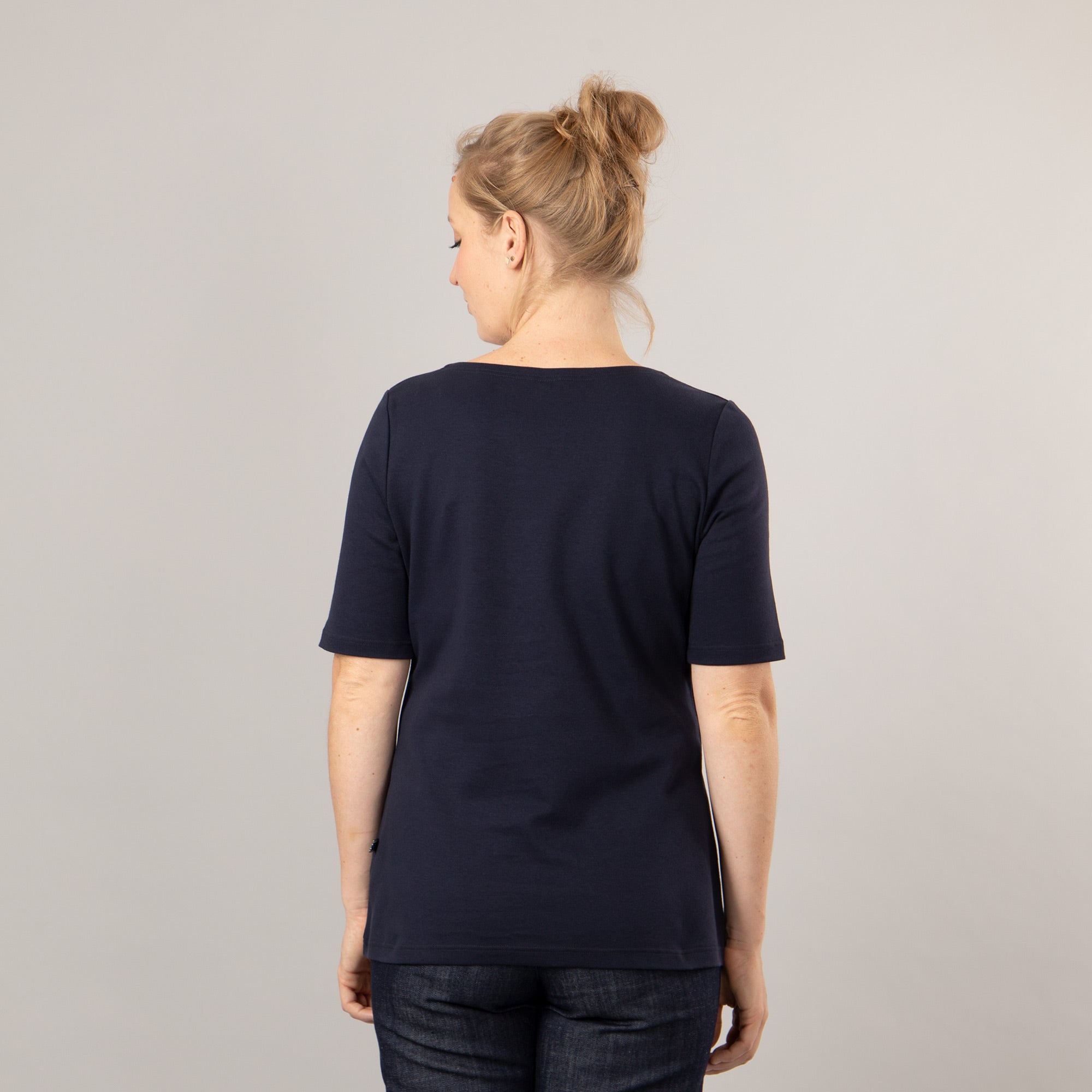 T-Shirt mit Gummi
