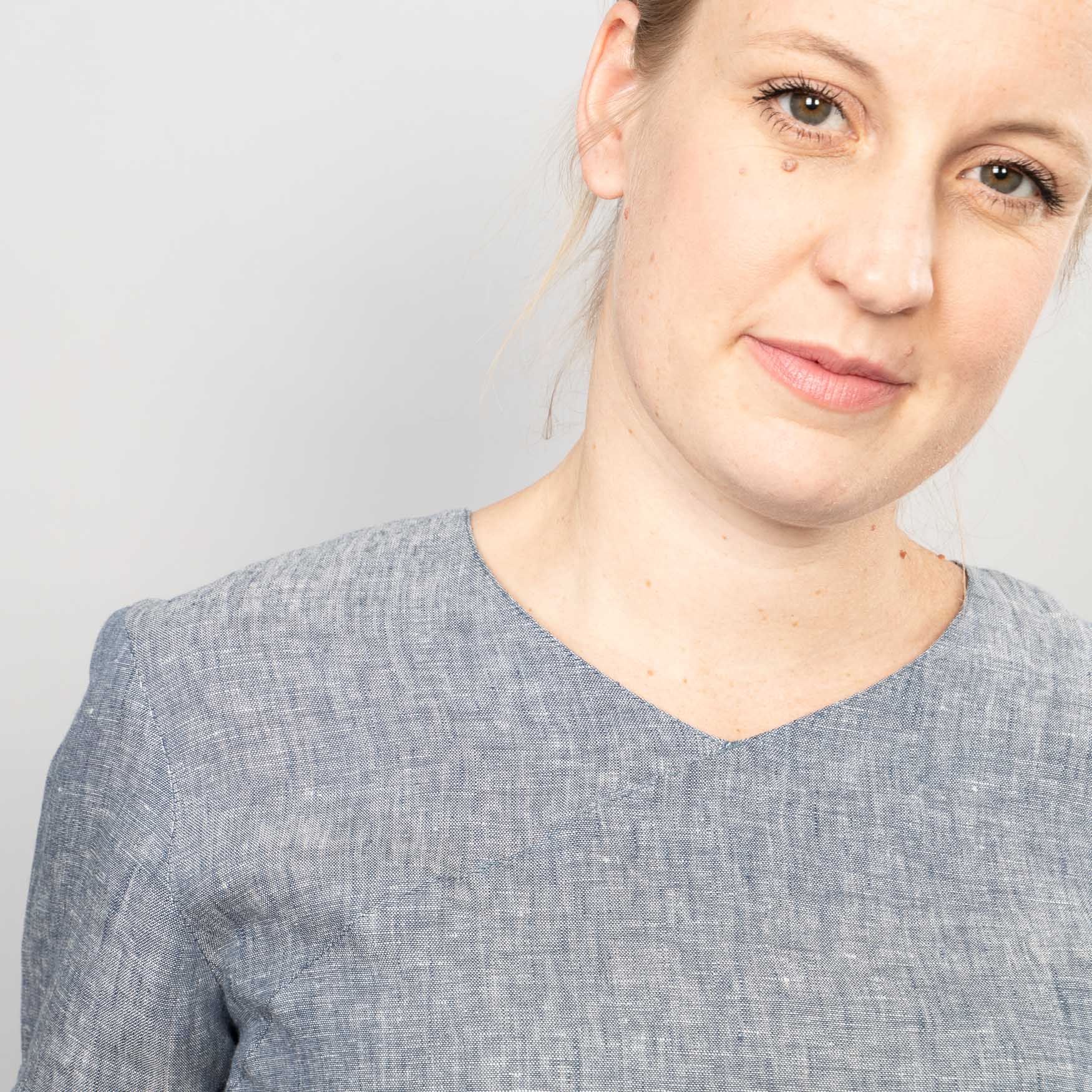 Leinenkleid mit Tasche – Lena