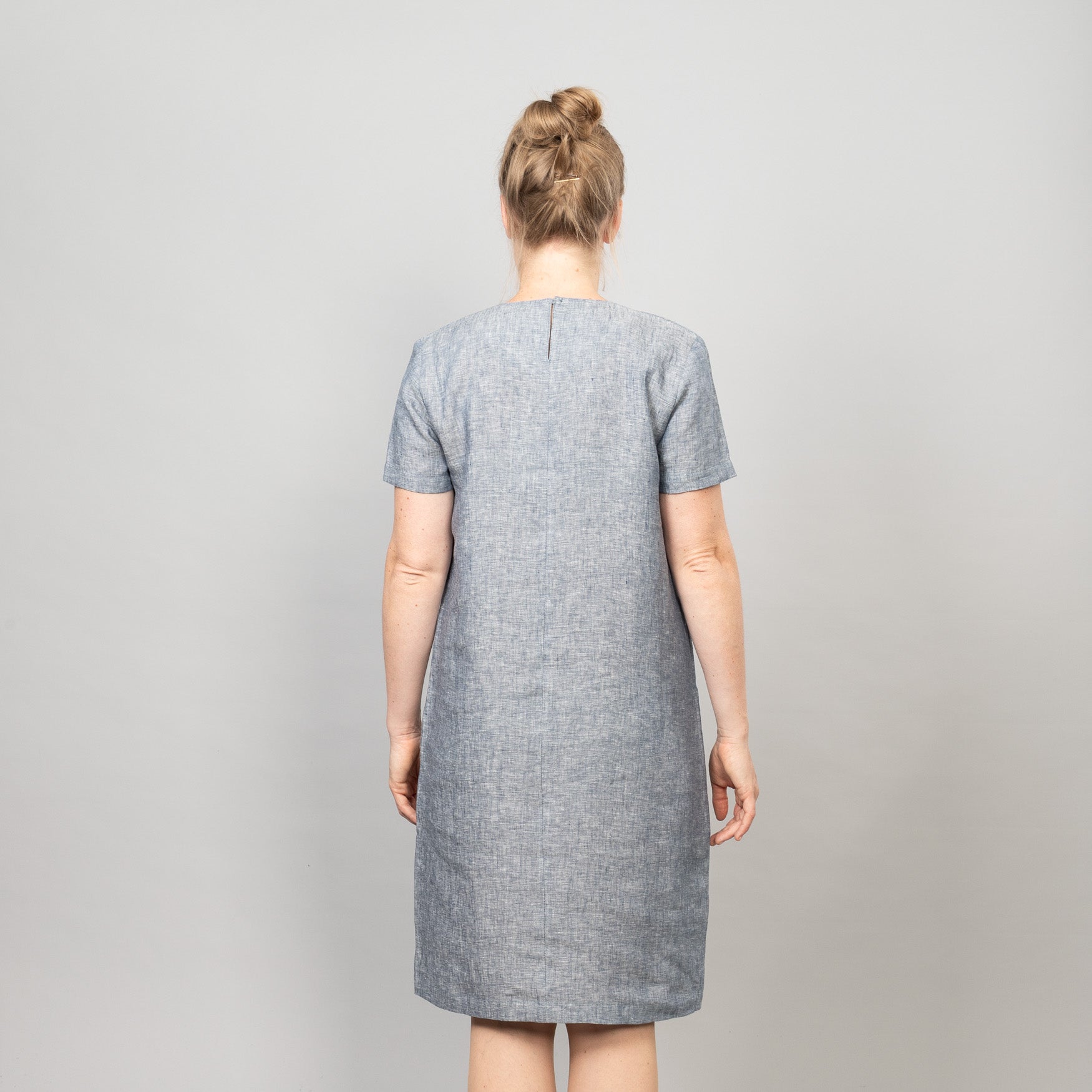 Leinenkleid mit Tasche – Lena