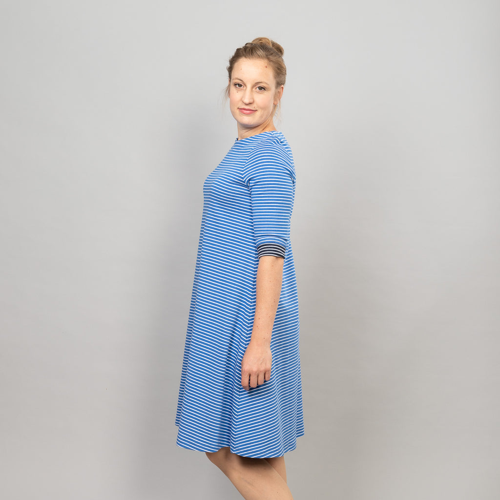 Glockenkleid lang – Ringel