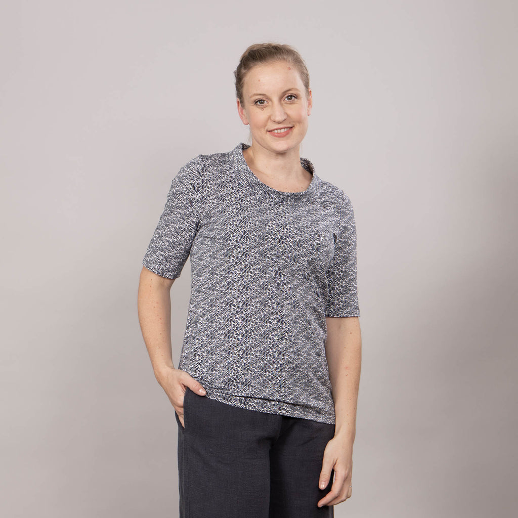 T-Shirt mit Klappkragen – bedruckt