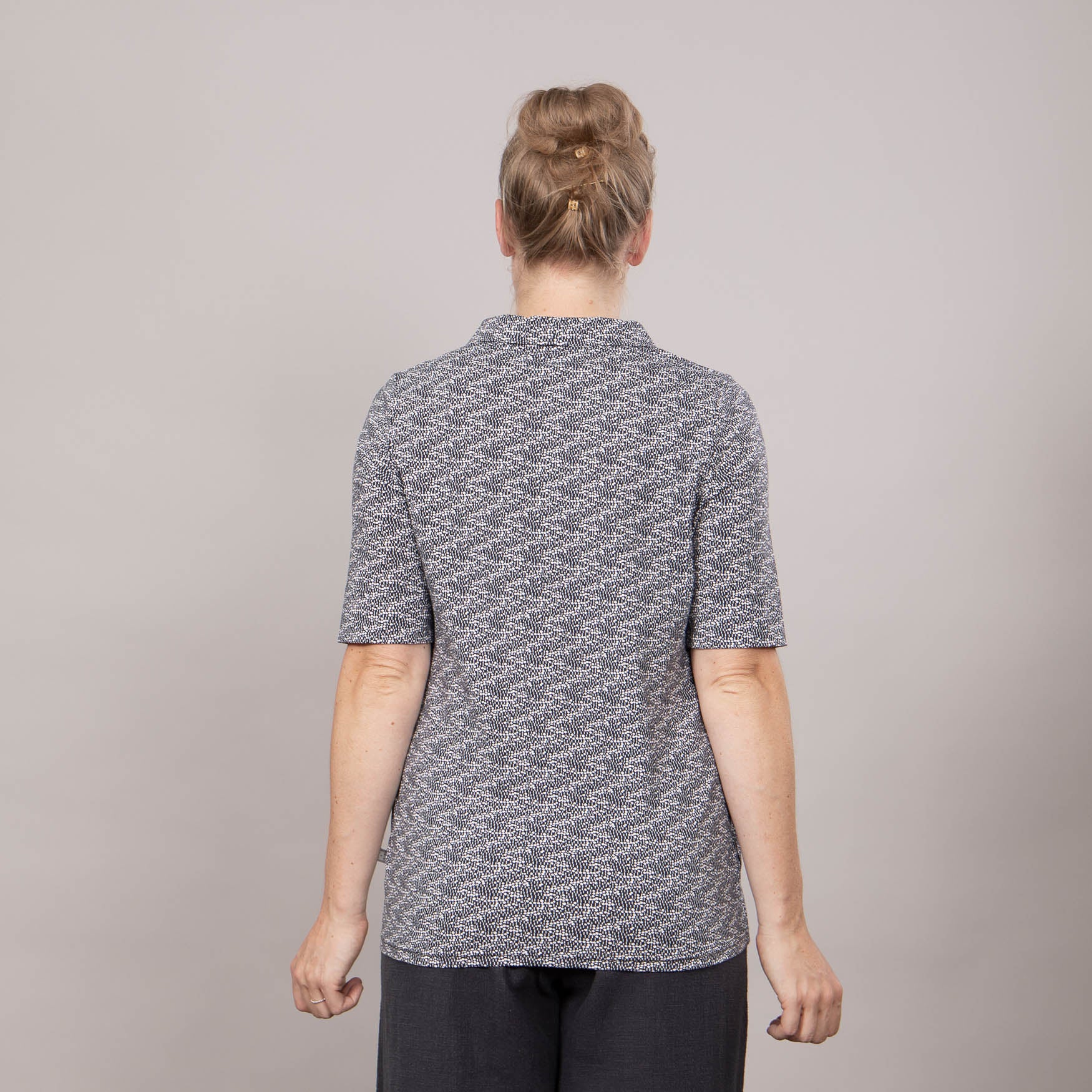 T-Shirt mit Klappkragen – bedruckt