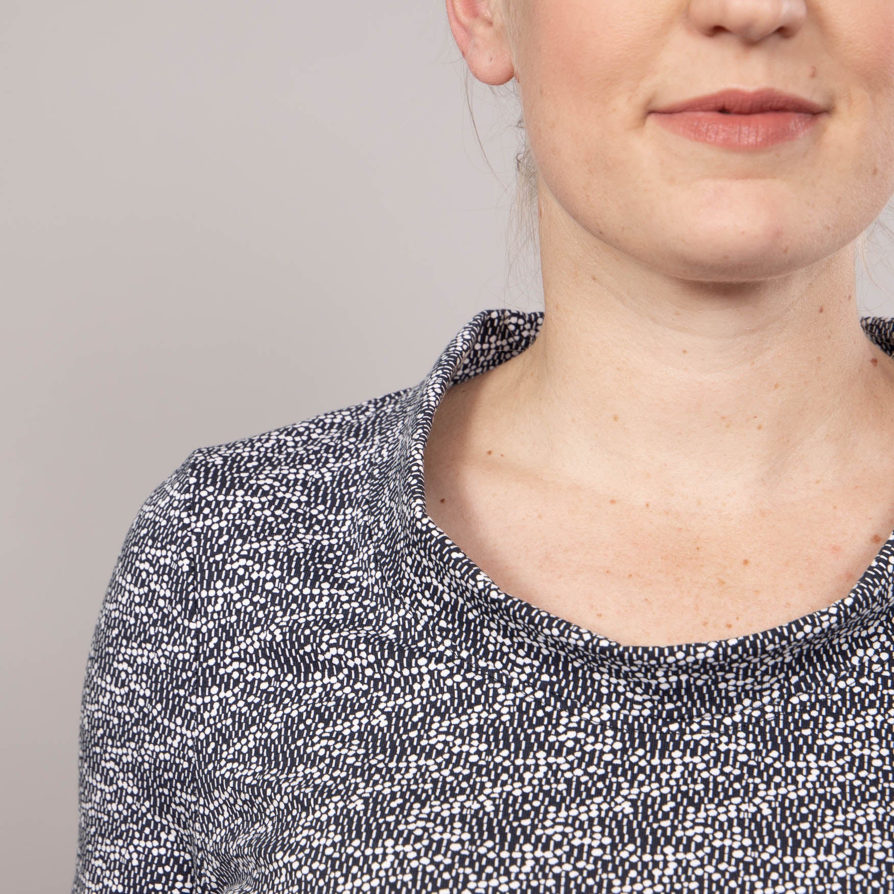 T-Shirt mit Klappkragen – bedruckt